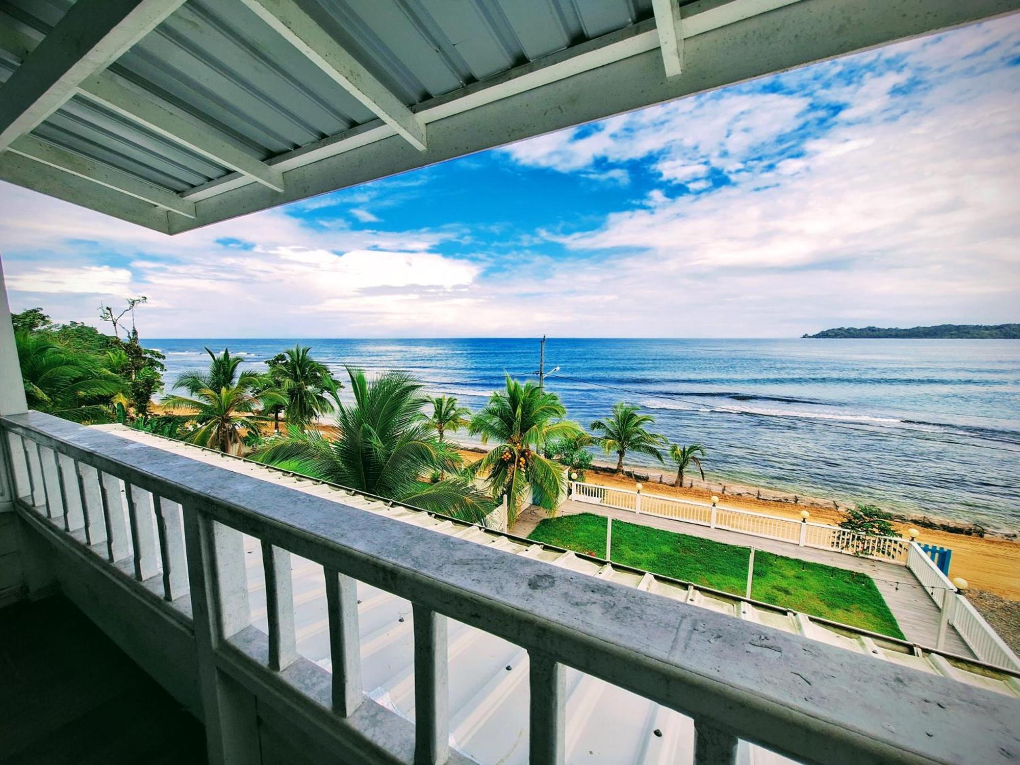 Paunch Beach Retreat Бокас-дель-Торо Экстерьер фото